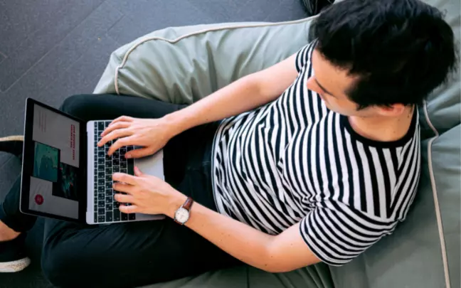 21 Genius Ways to Make Money Without a Job in 2025 9 Blogging Business