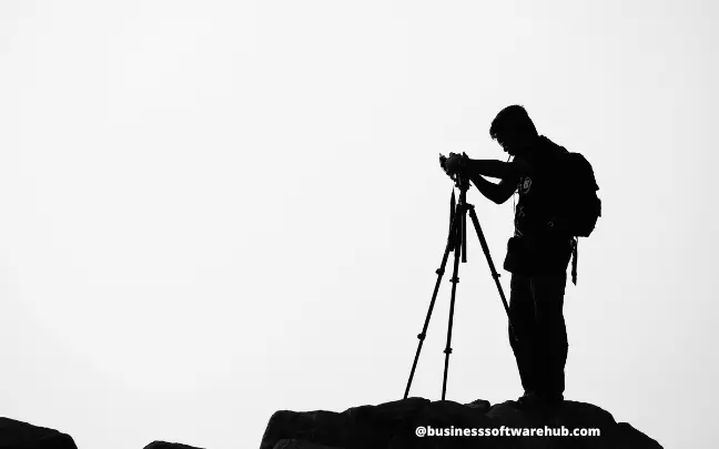 29+ Game-Changing Travel Business Ideas to Explore in 2025 15 Be an photographer